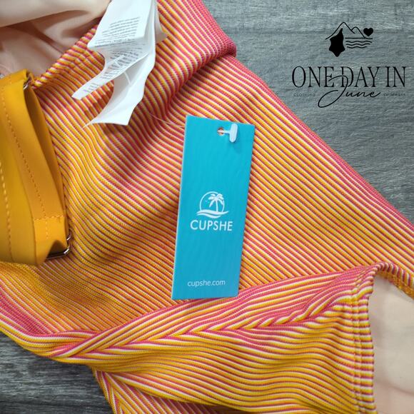 Cupshe Ribbed One Piece Swimsuit Size L - Picture 4 of 7